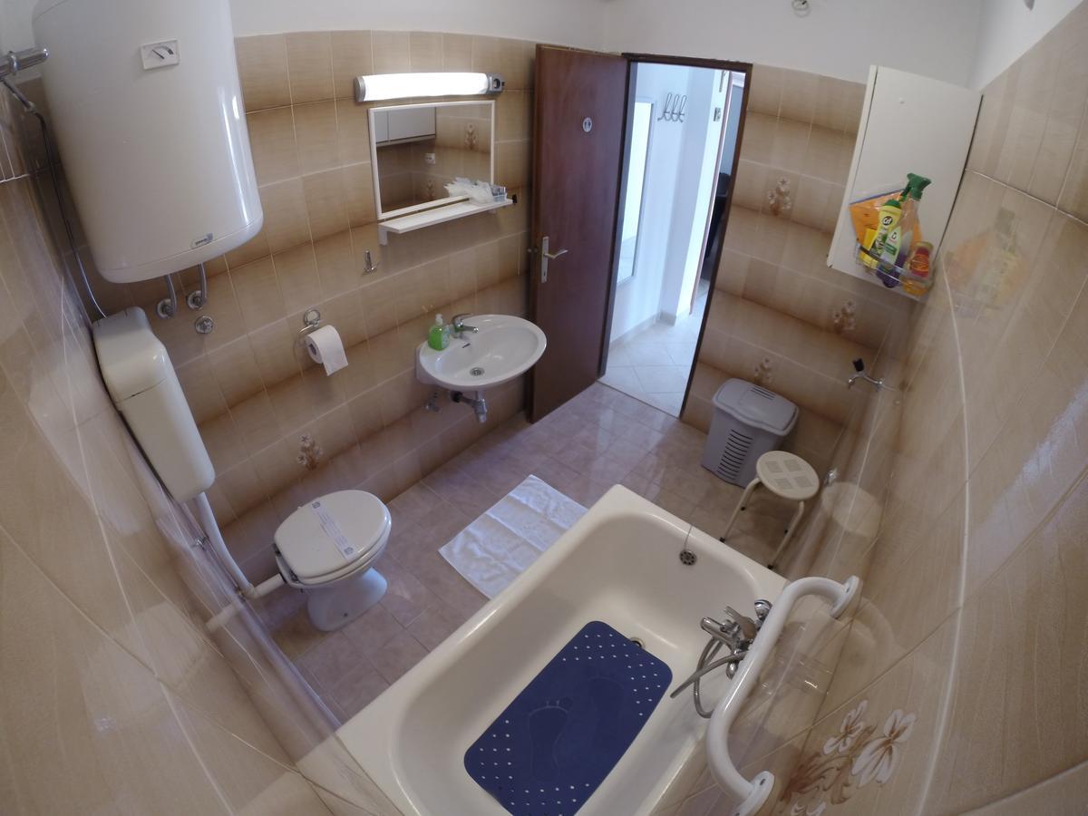 Apartment A. Zizic Slatine Eksteriør bilde